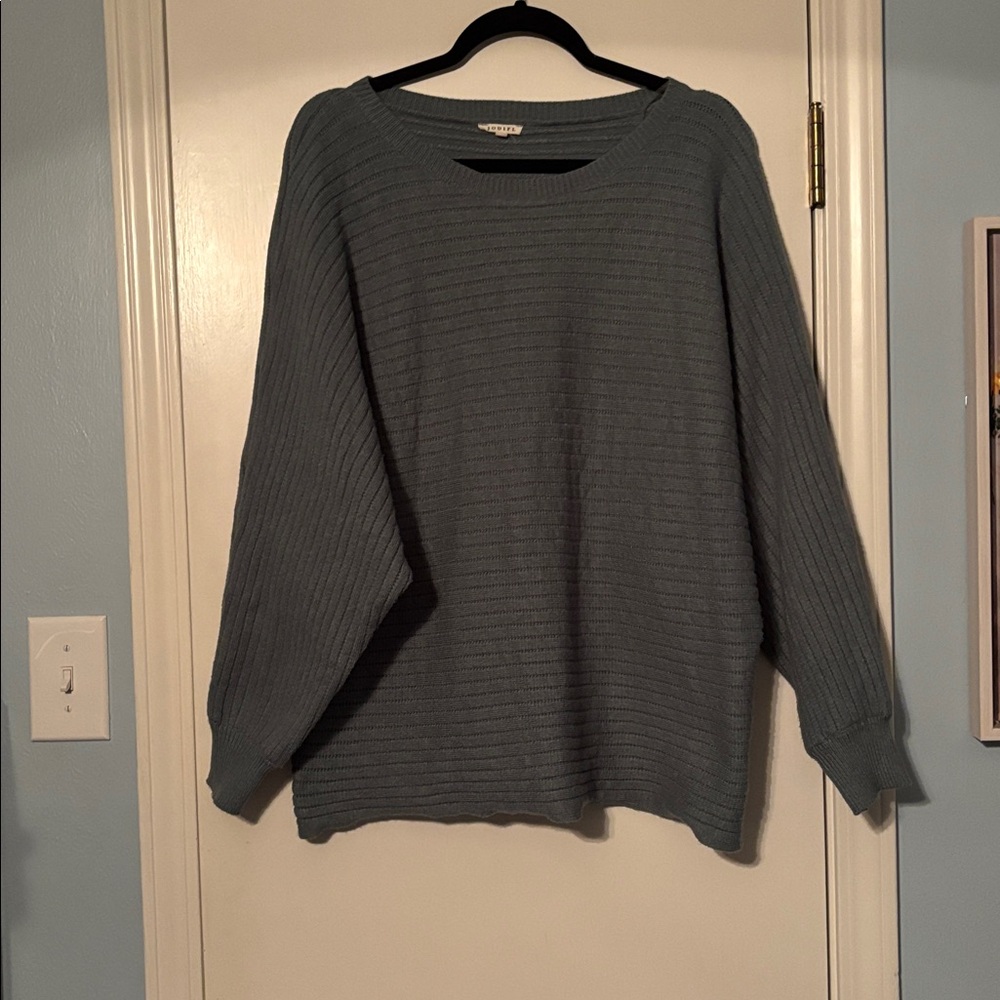 JODIFL Ribbed Crewneck Sweater in Green